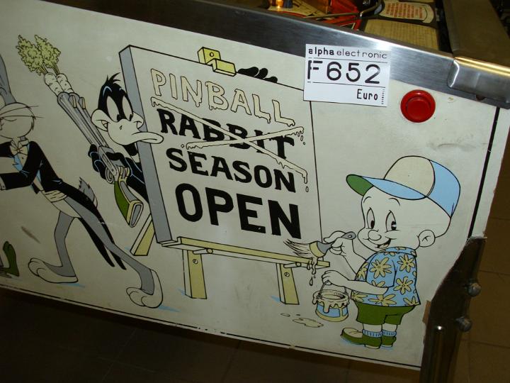 Automat do gry Bugs Bunny's Pinball Game