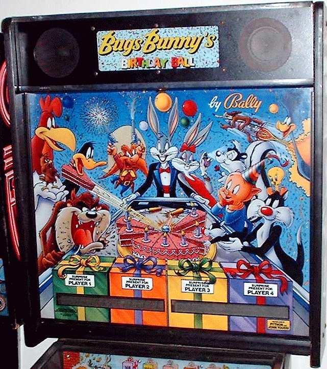 Automat do gry Bugs Bunny's Pinball Game